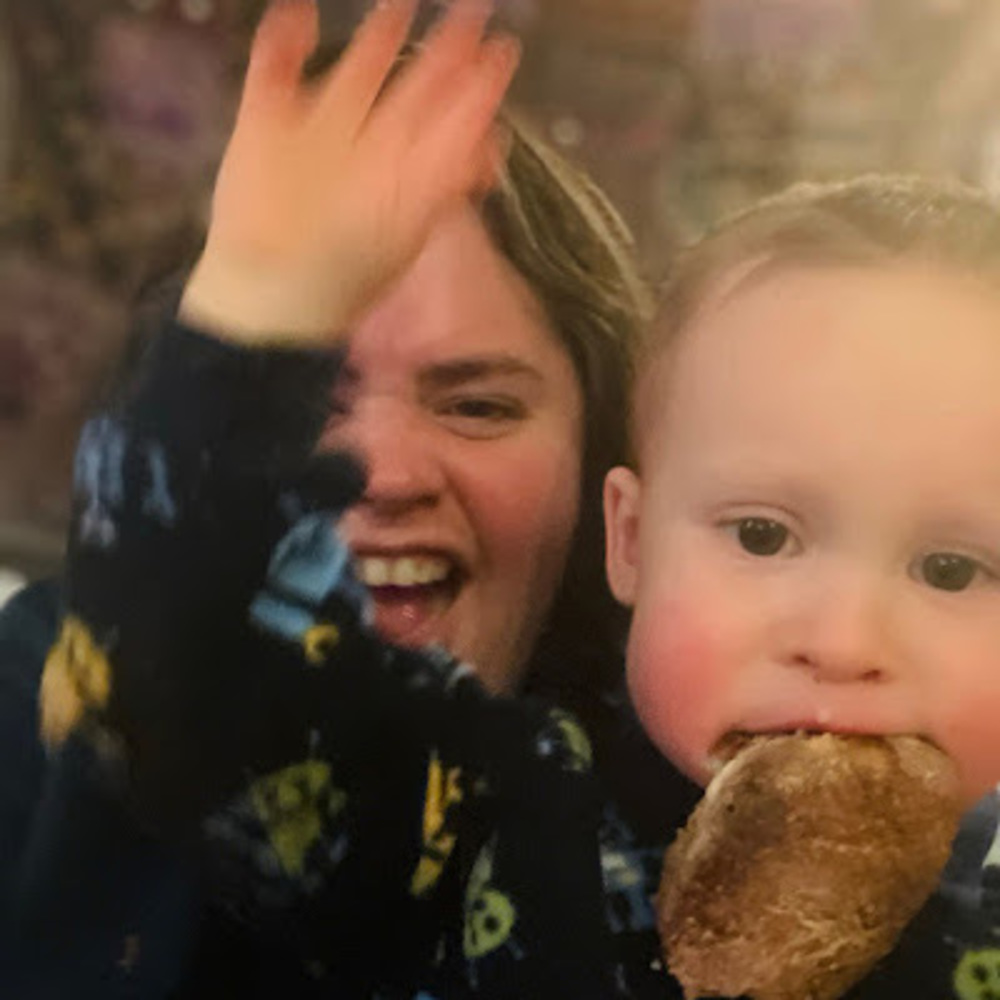 Meet your Posher, Caitlin